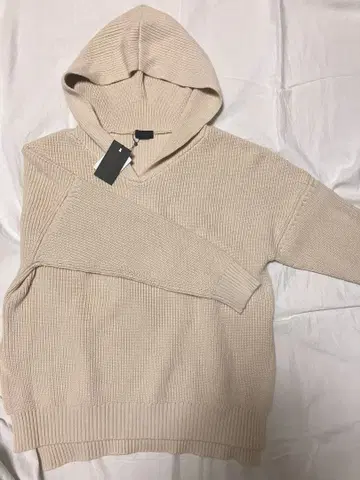 [새상품] 후드 부착 니트 apart by lowrys