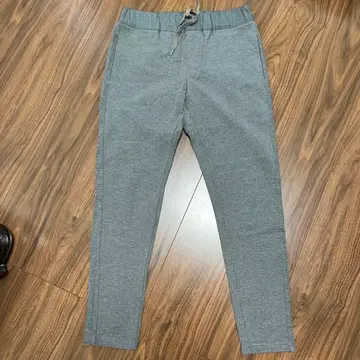 밴야드 스톰 그레이 슬림핏 캐주얼 팬츠