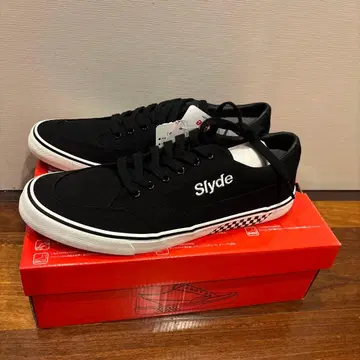 새상품 Slyde 슬라이드 블랙 스니커즈 28cm