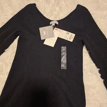 [ 택 포함 새상품 ] 유니클로 3D 리브 니트 스웨터