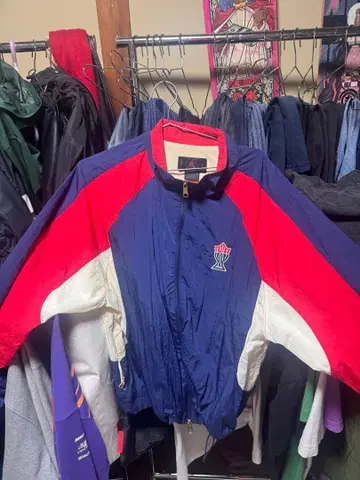 JORDAN 트로룸 나일론 자켓 L 사이즈 빨파