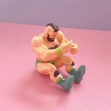 가챠 스트리트 파이터 잔기예프 펜 스탠드