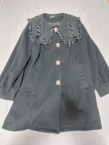 로지타 ROJITA 레이스업 칼라 A라인 코트