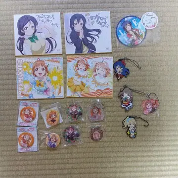 러브 라이브! 아크릴 키링, 캔뱃지, 러버 스트랩, 색지 등 17점