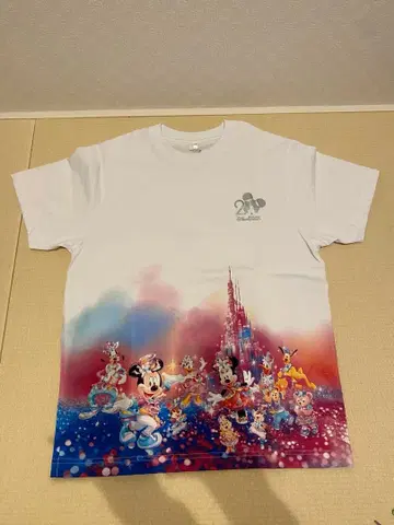 홍콩 디즈니랜드 20주년 T셔츠 S사이즈