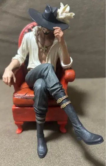 상자 없음 원피스 조형사 x 포토그래퍼 미호크 보통 컬러