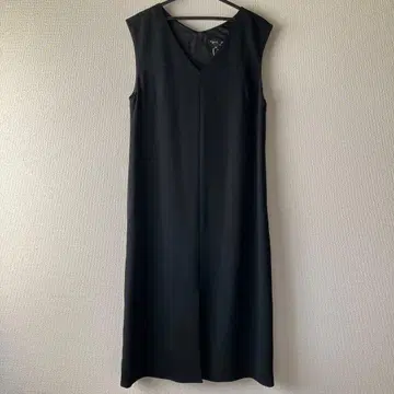 미사용 에네스베 슬리브리스 무릎 기장 원피스 3T