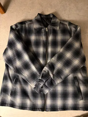 sullen 옴브레 체크 집업 자켓