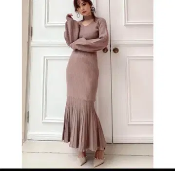 새상품급 ] RESEXXY 리본 초커 머메이드 니트 원피스 리젝시