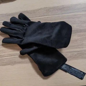 ZARA 블랙 벨로아 가죽 장갑 accessories