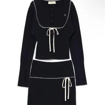 andmary Lilia 스티치 세트업 네이비