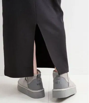 MEI/메이 페이크 무톤 플랫폼 부츠 그레이