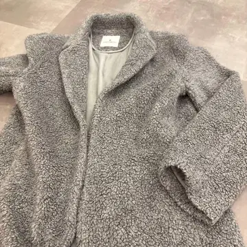 새상품급 모라비토 MORABITO 울 혼방 푸들 보아 코트 그레이 38