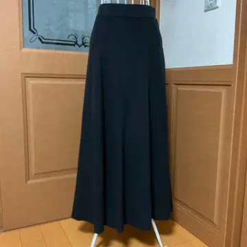 블랙 니트 플레어 롱 스커트