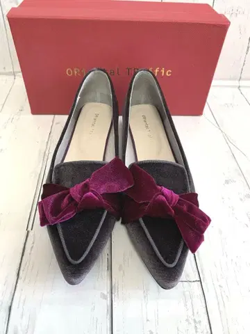 ORiental TRaffic 벨벳 리본 펌프스