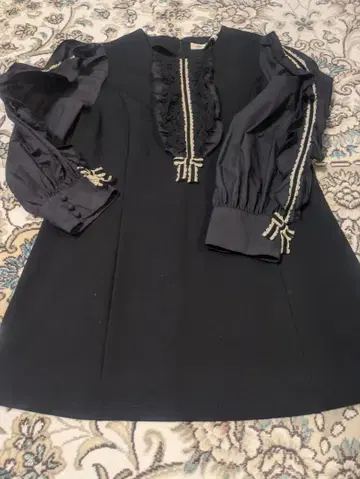 슈퍼 뷰티 벨로아 리본 프릴 레이스 튜닉 13호 44 새상품급