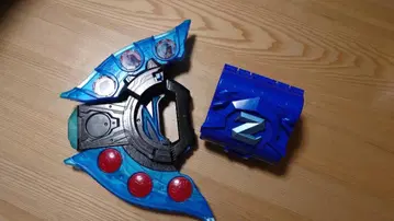 울트라맨 Z 제트 DX 울트라 제트 라이저 울트라 메달 세트