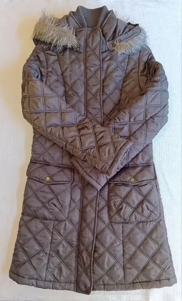 [ HusHusH ] 여성용 퀼팅 자켓 클리닝 완료