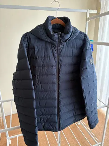 아바클로 후드 부착 다운 자켓