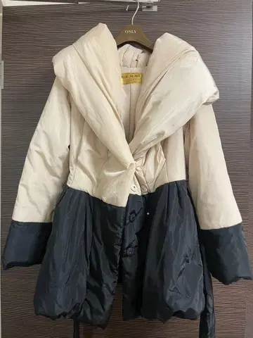 CECIL Mc BEE 바이컬러 다운 코트