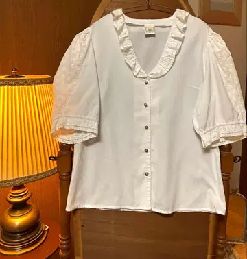 70s 구제 의류 프랑스 유럽 앤티크 빈티지 자수 꽃무늬 블라우스