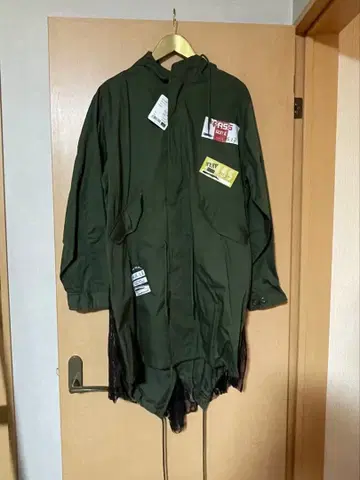 [ 미사용 ] RADIO EVA 모즈 코트 레이 모델