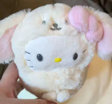 헬로키티 앉아있는 토끼 인형 산리오 봉제 인형 2019년경