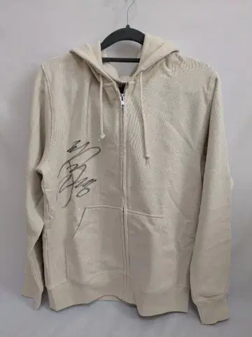 [ 새상품 ] 오이 경마 요시이 아키라 기수 사인 포함 후드티 M