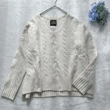 어반 리서치 도어스 해밀턴 케이블 니트 V넥 울