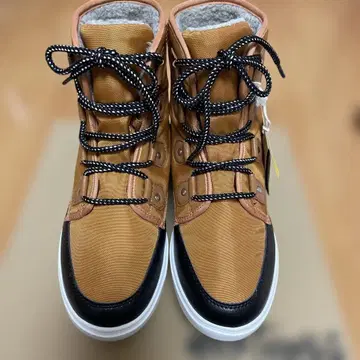 와일드 띵스 레이스업 부츠 23cm