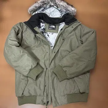 THE NORTH FACE 후드 부착 다운 자켓 M 사이즈