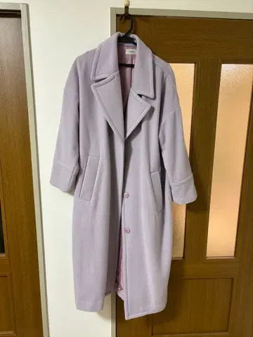 DEICY 라벤더 컬러 코트