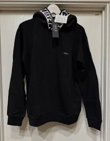 새상품 LUXE/R 블랙 스펀지 후드 부착 후드티 L 사이즈 미사용