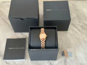 MARC BY JACOBS 마크바이마크제이콥스 손목시계