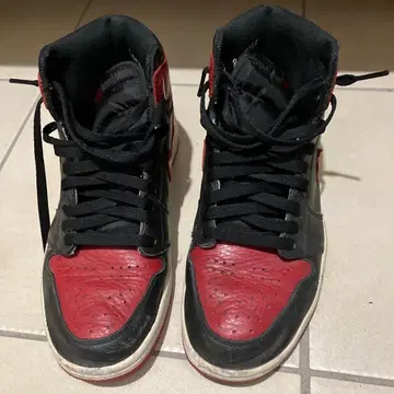 레드/블랙 하이컷 스니커즈