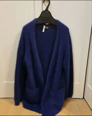 리브드로와 다크 네이비 복슬복슬 가디건