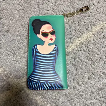 한국 육심원 Youk Shim Won 장지갑 미사용 새상품 여성용