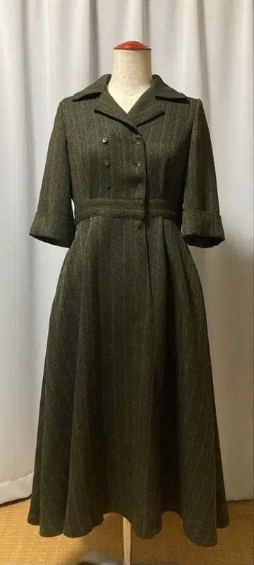 foufou 오픈 카라 헤링본 원피스