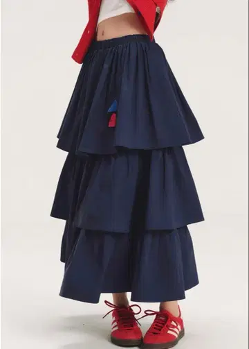 플레어 롱 스커트 짙은 네이비 컬러 L 사이즈