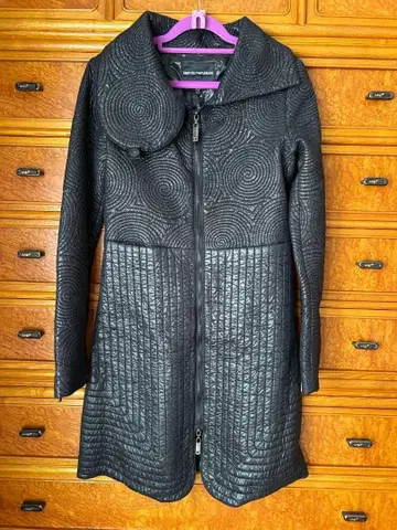 EMPORIO ARMANI 다운 코트