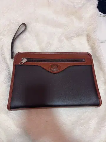 가죽 브라운 클러치백