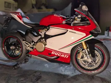 타미야 두카티 1199 트리콜로레 완성품