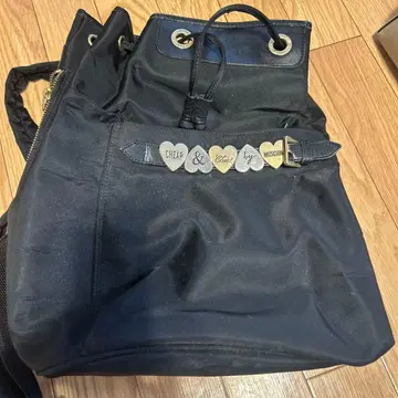 MOSCHINO 블랙 백팩 하트 백팩