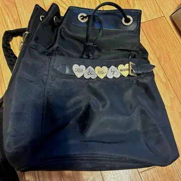 MOSCHINO 블랙 백팩 하트 백팩