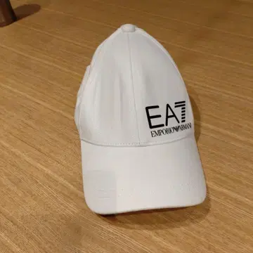 EA7 Emporio Armani 화이트 캡