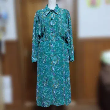 페이즐리 무늬 그린 계열 긴팔 원피스