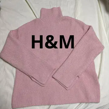 H&M 핑크 하이넥 리브 스웨터