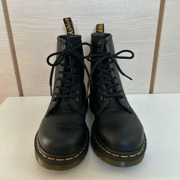 닥터마틴 Dr.Martens 8홀 부츠