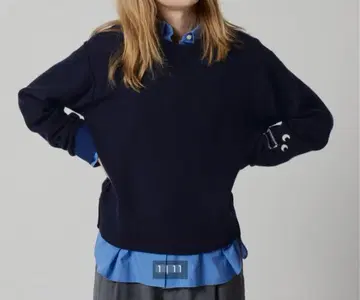 유니클로 아냐 힌드마치 프리미엄 라무 크루넥 스웨터