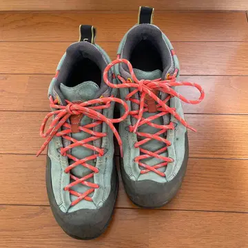 LA SPORTIVA 어프로치 슈즈 23.5-24cm